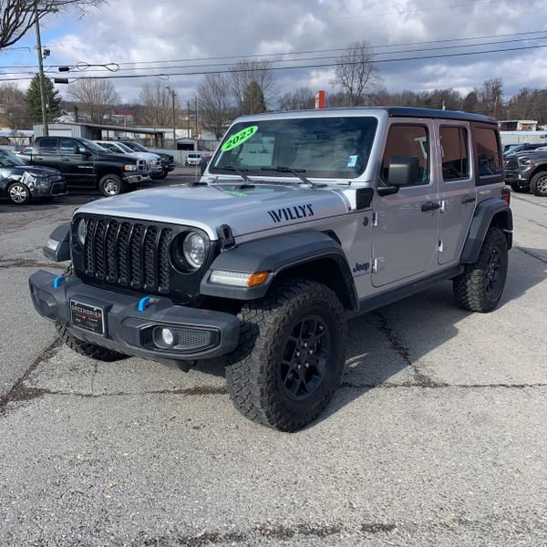 Used 2023 Jeep Wrangler Unlimited image 1