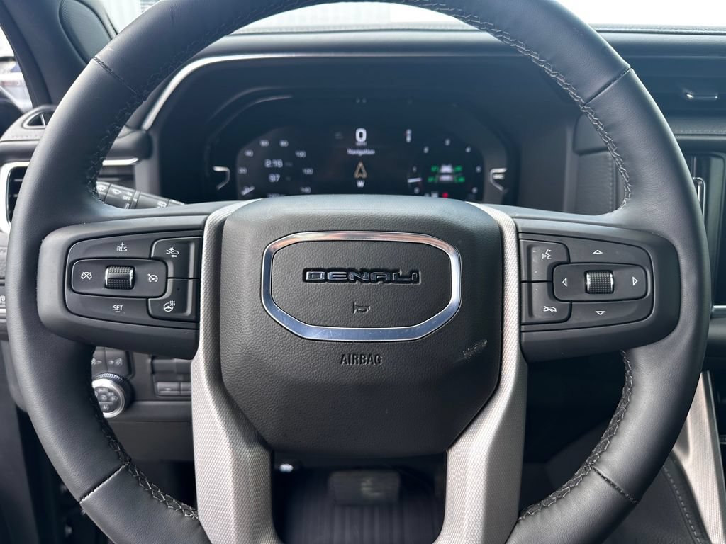 Certified 2024 GMC Yukon Denali w/ LPO, Illumination Package AWD/4WD image 18