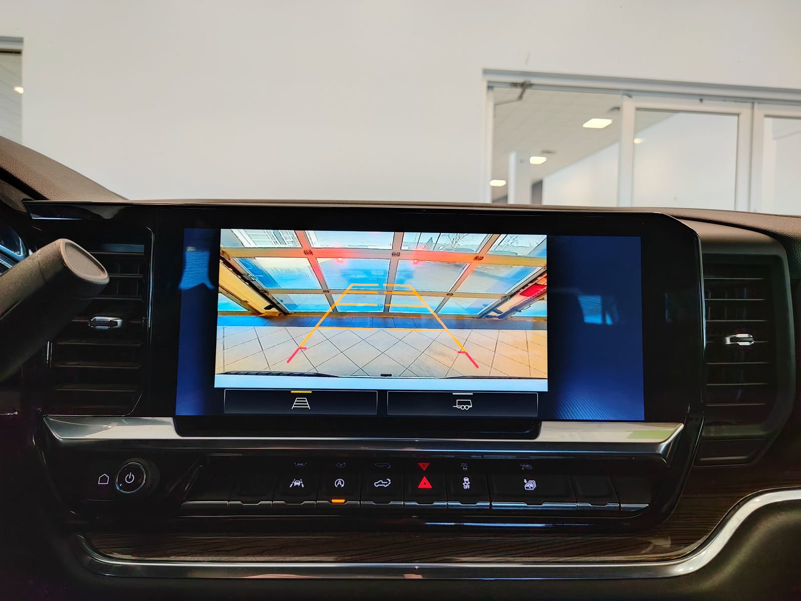 Used 2025 Chevrolet Silverado 1500 LT image 24