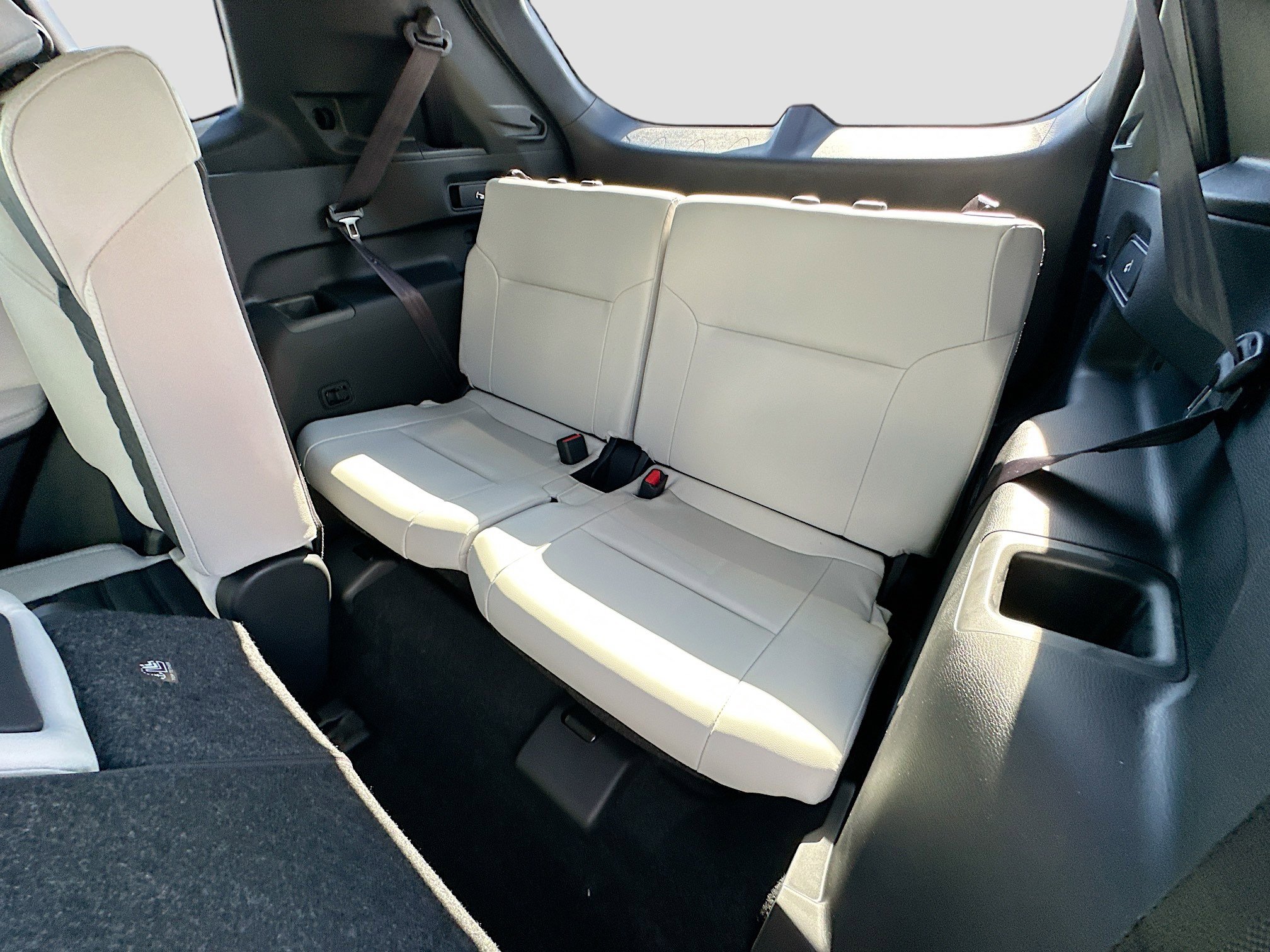 New 2025 Mitsubishi Outlander SE image 18