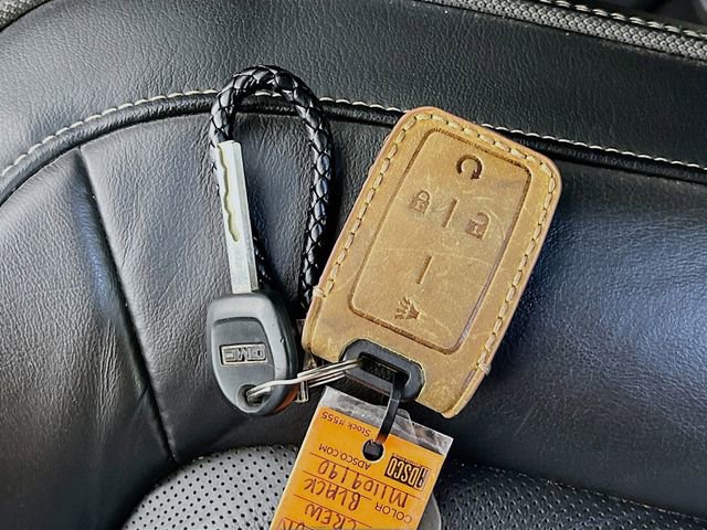 Used 2021 GMC Canyon Denali image 29