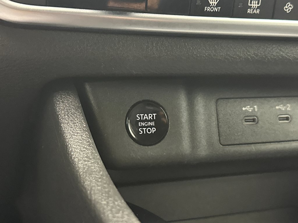 Used 2025 Nissan Rogue SV FWD image 21