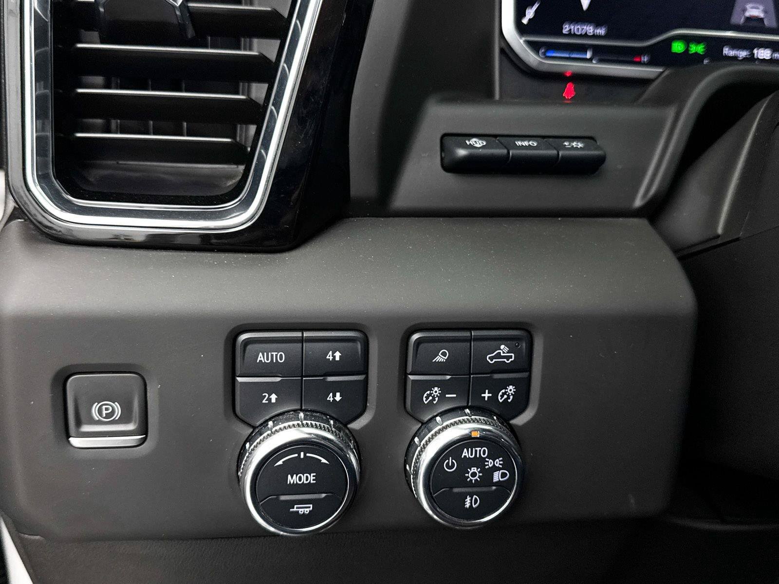 Used 2023 GMC Sierra 1500 Denali Ultimate AWD/4WD image 16