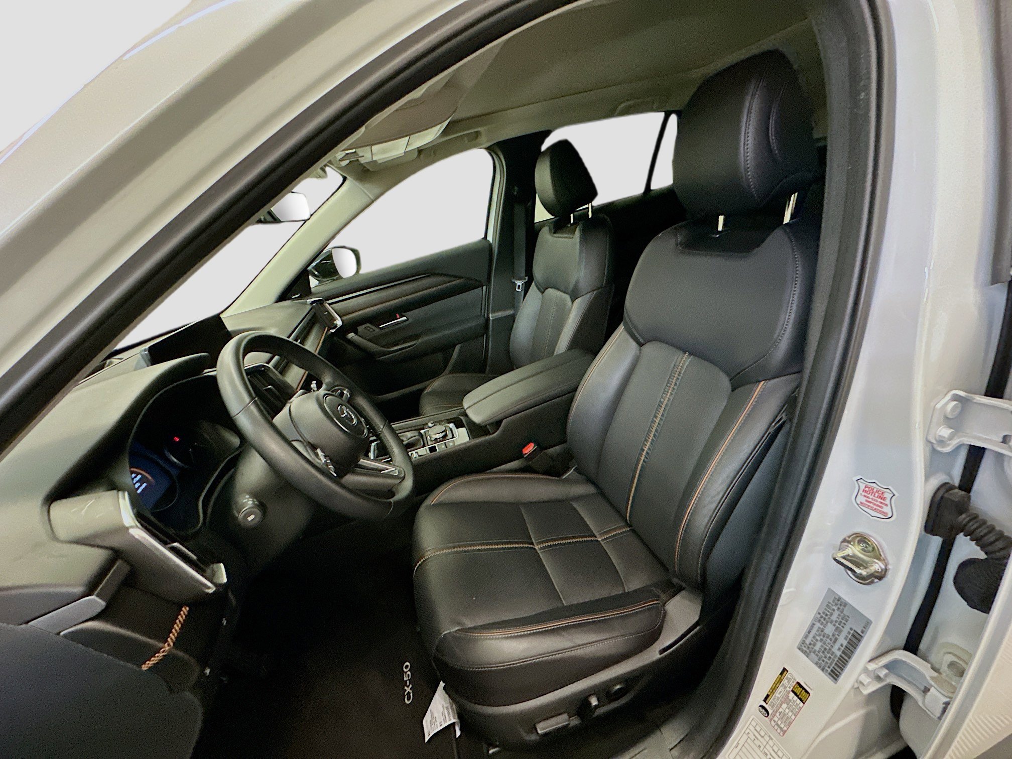 Used 2025 MAZDA CX-50 AWD 2.5 S w/ Premium Plus Pkg image 13