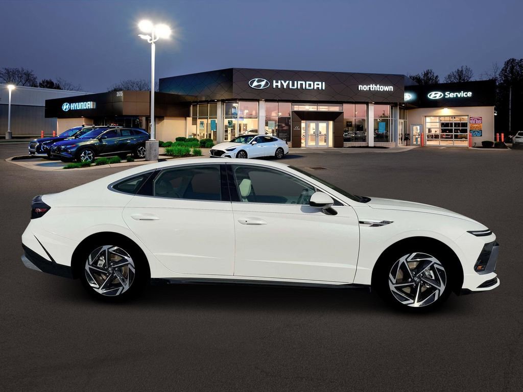 New 2026 Hyundai Sonata SEL AWD/4WD image 9