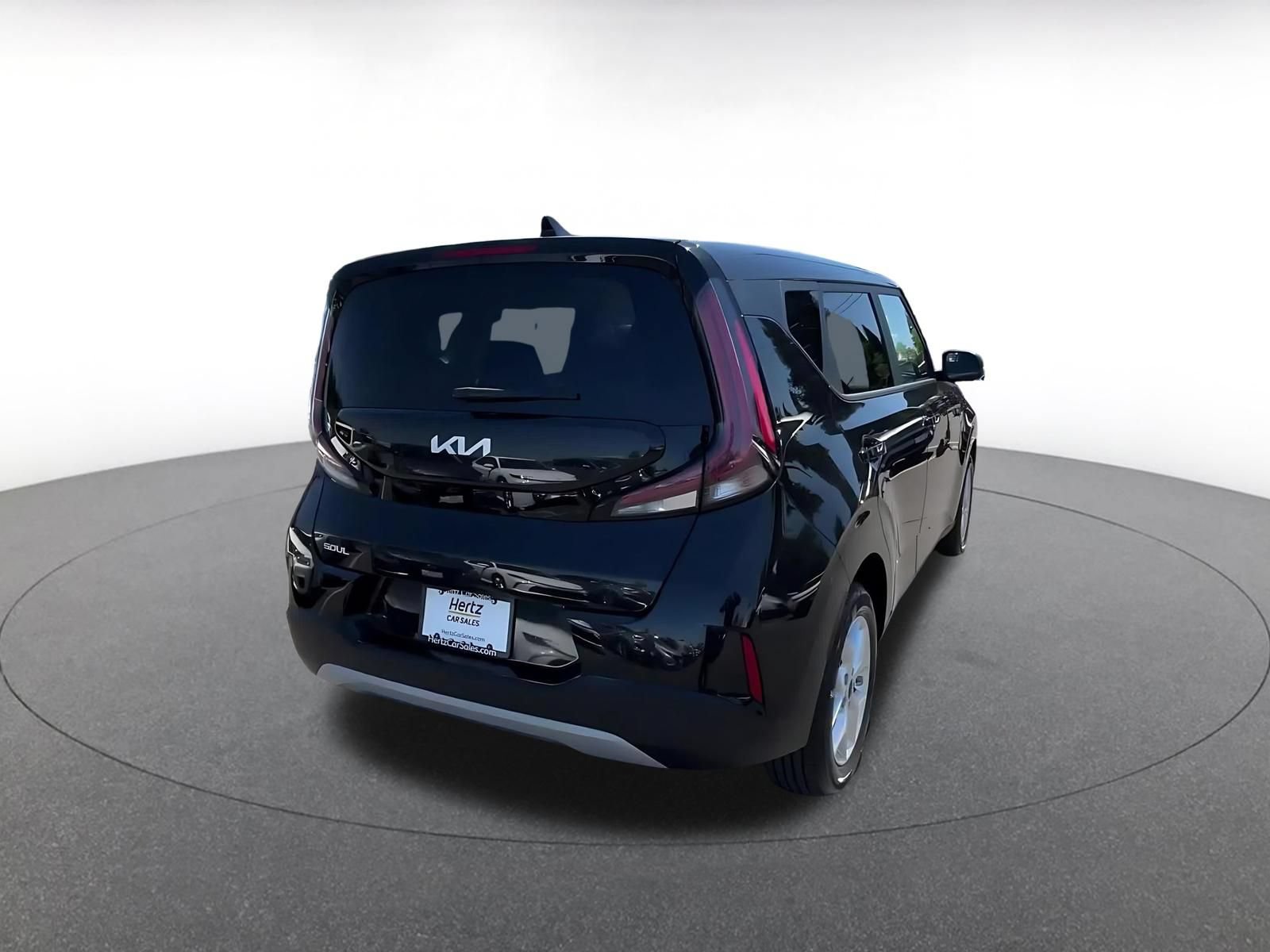 Used 2025 Kia Soul LX w/ LX Technology Package FWD image 15
