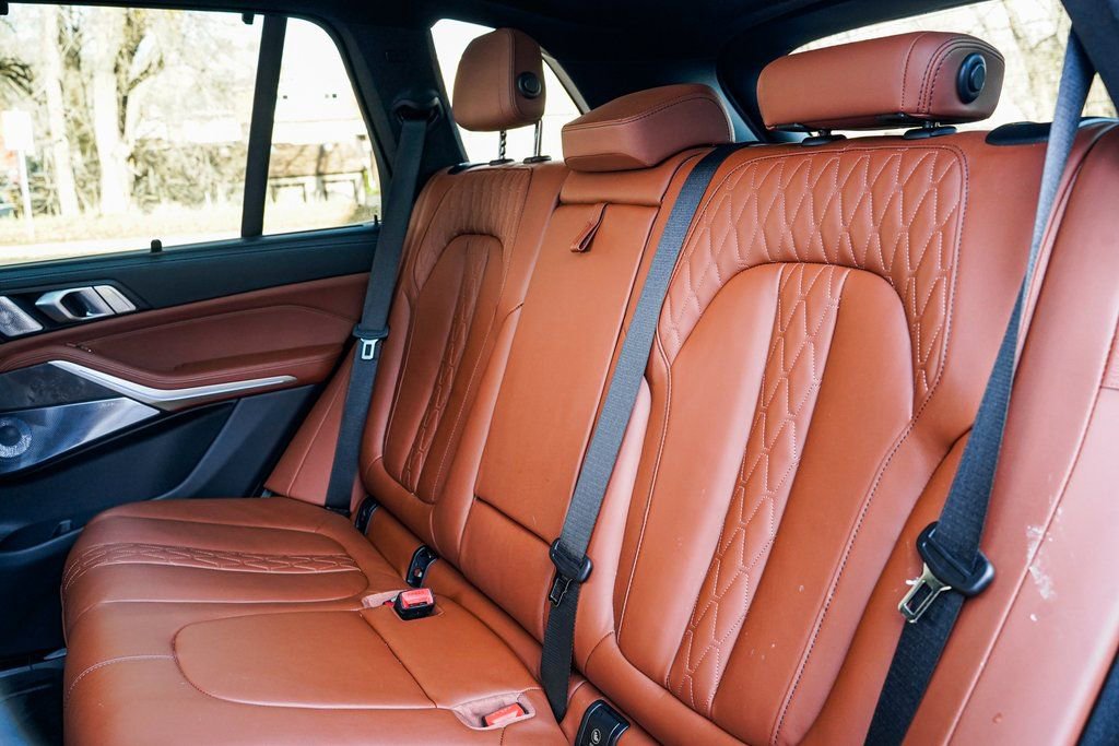 Certified 2025 BMW X5 M60i AWD/4WD image 18