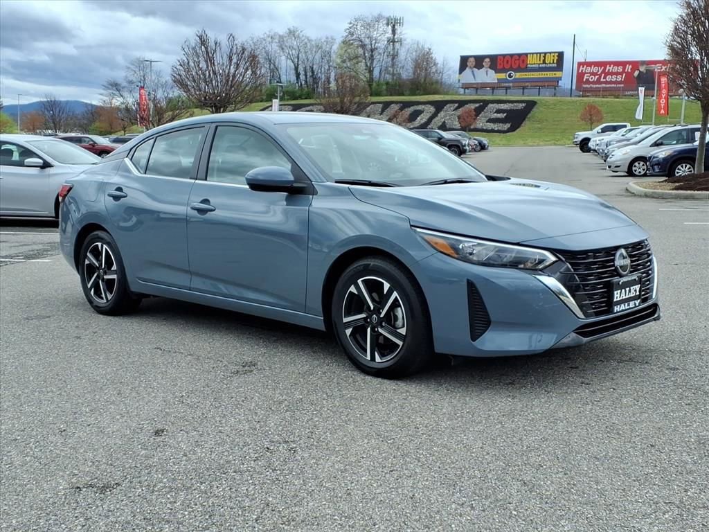Used 2024 Nissan Sentra SV image 2