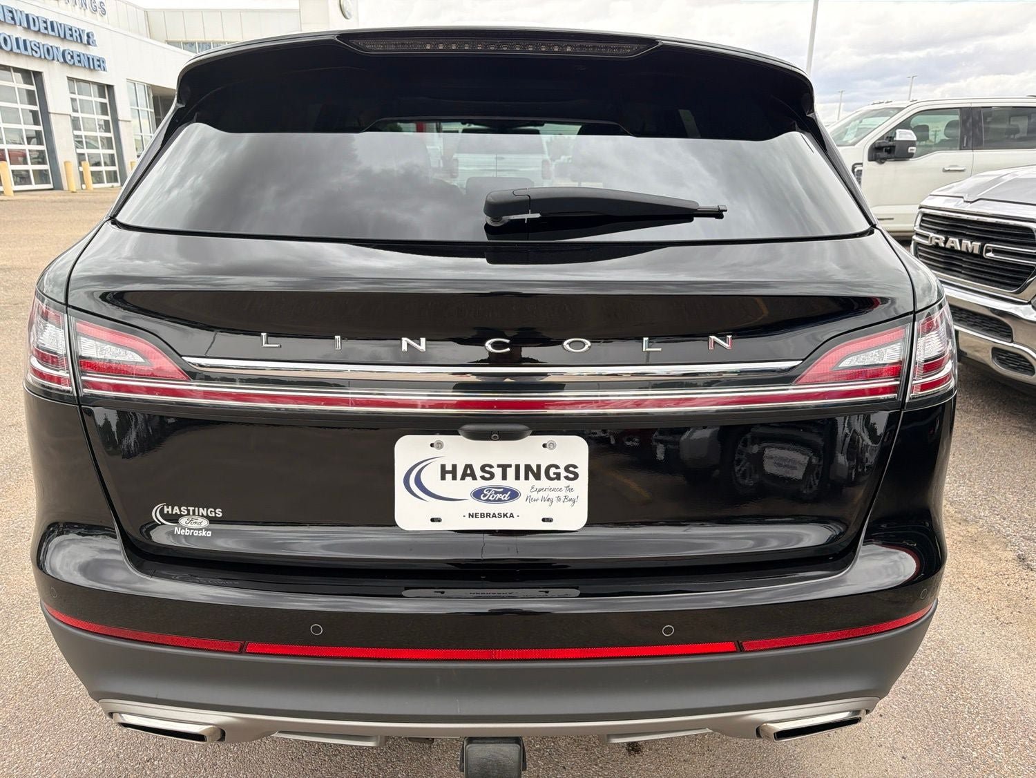Used 2022 Lincoln Nautilus Reserve w/ Equipment Group 202A AWD/4WD image 8