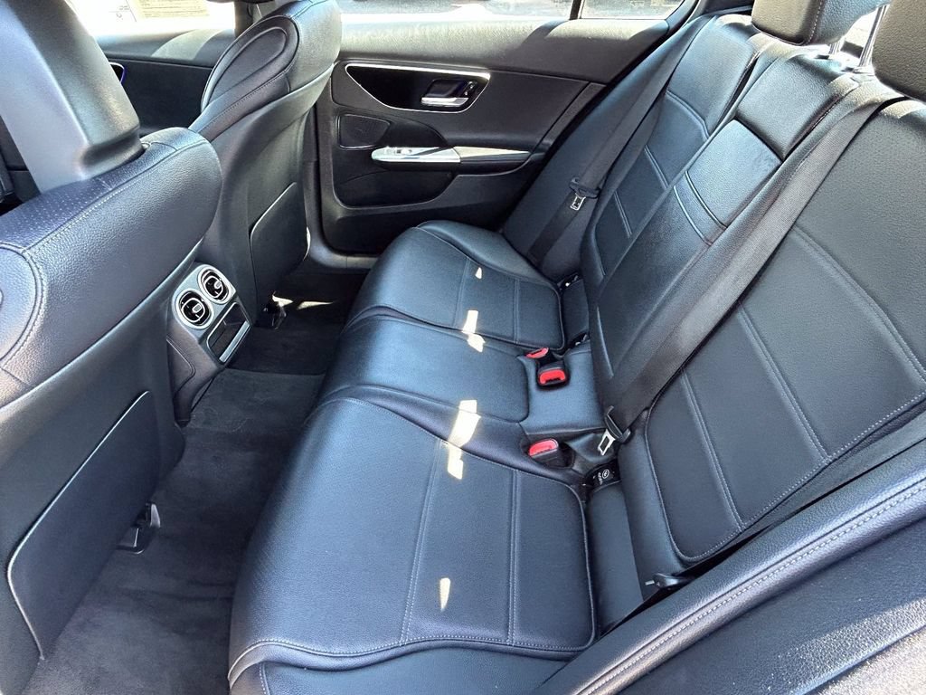 Used 2025 Mercedes-Benz C 300 Sedan image 15