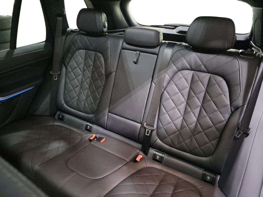 Used 2025 BMW X5 xDrive50e w/ Climate Comfort Package AWD/4WD image 22
