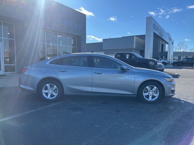 Used 2024 Chevrolet Malibu LS image 3