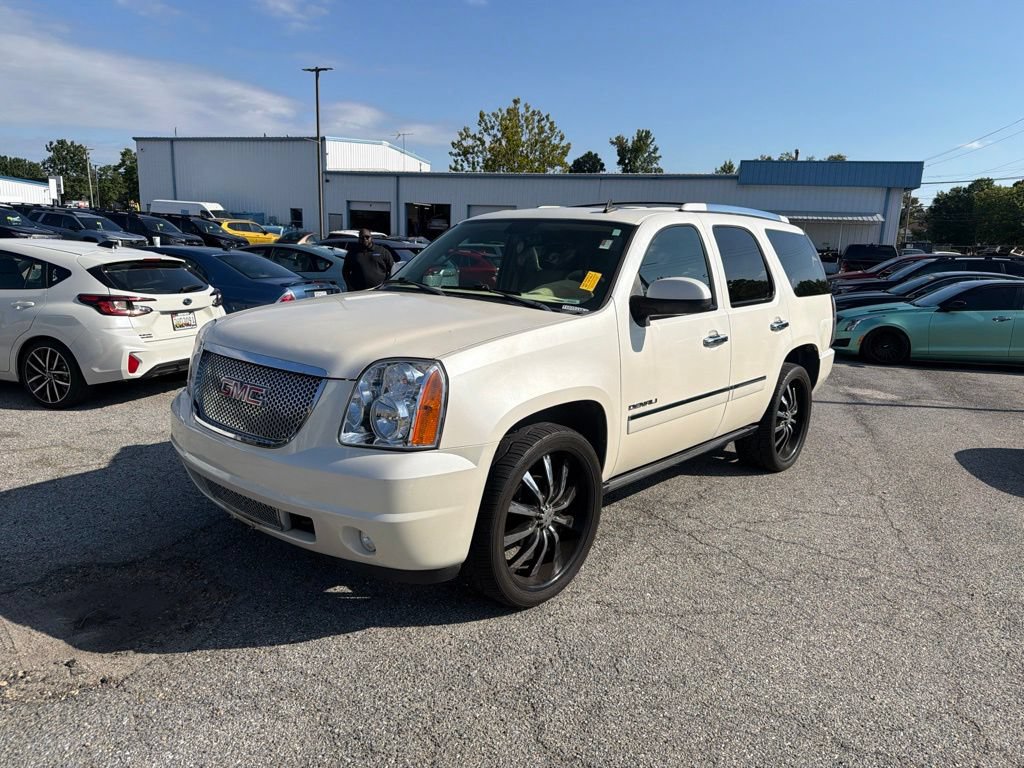 Used 2009 GMC Yukon Denali AWD/4WD image 7