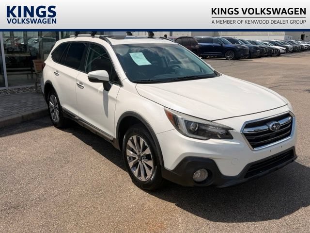 Used 2018 Subaru Outback 3.6R Touring w/ Popular Package #3 AWD/4WD image 5