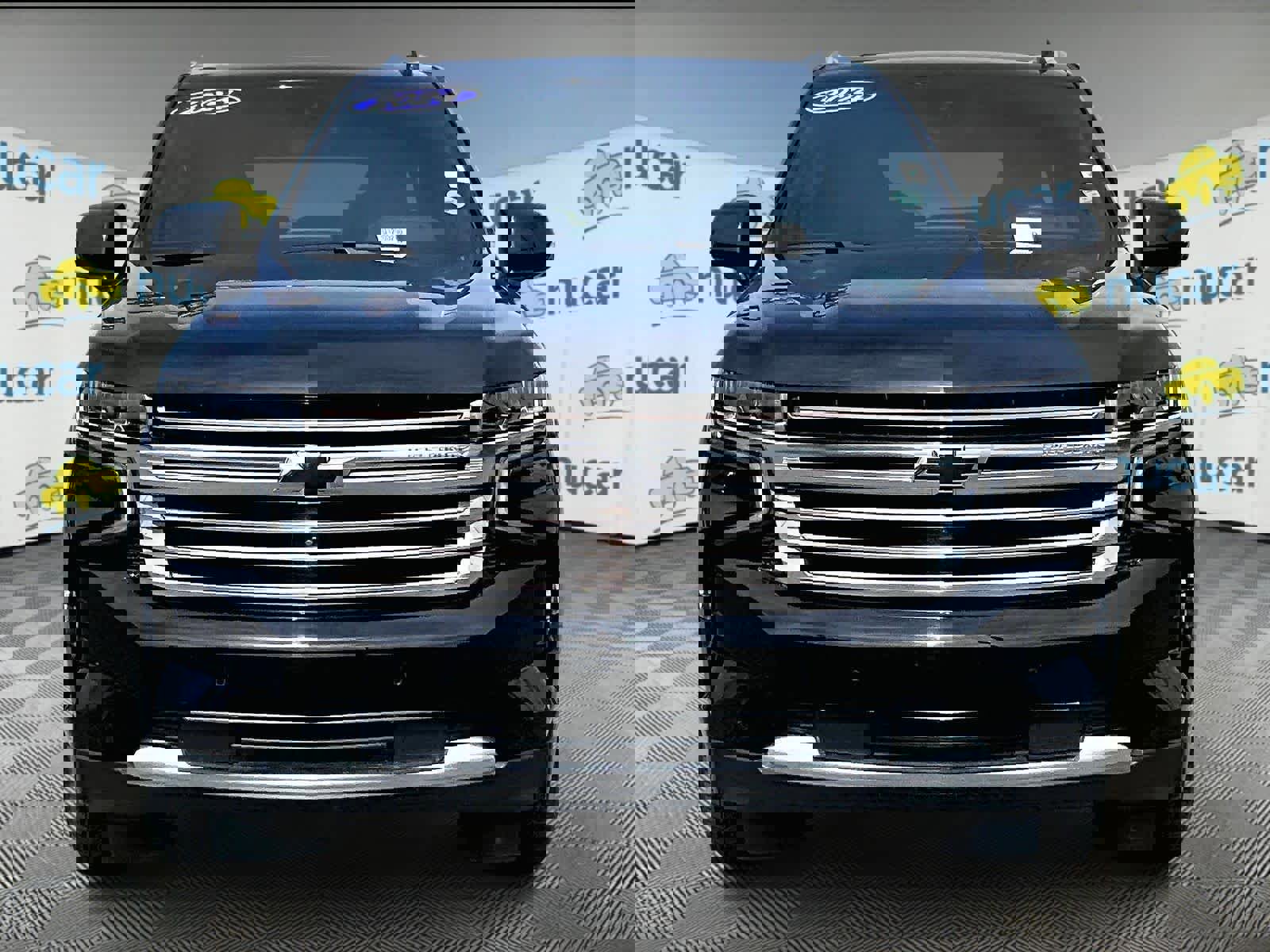 Used 2024 Chevrolet Suburban High Country image 2