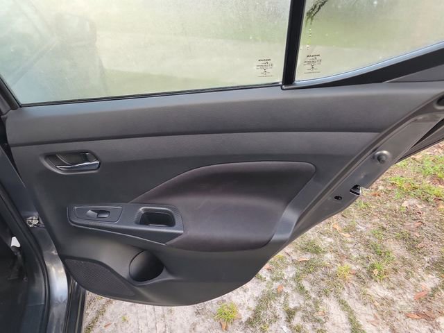 Used 2021 Nissan Versa SV image 32