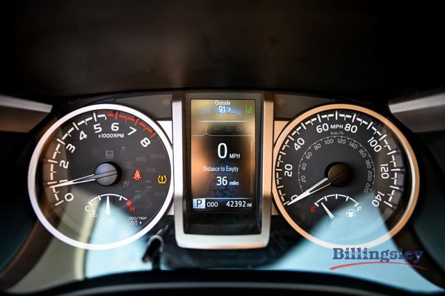 Used 2023 Toyota Tacoma SR5 RWD image 9