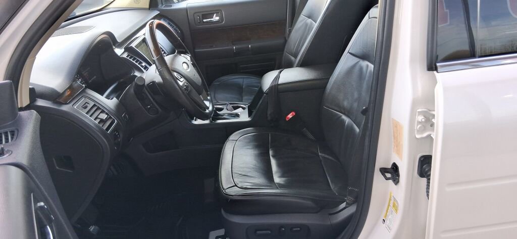 Used 2016 Ford Flex Limited w/ Equipment Group 303A AWD/4WD image 21