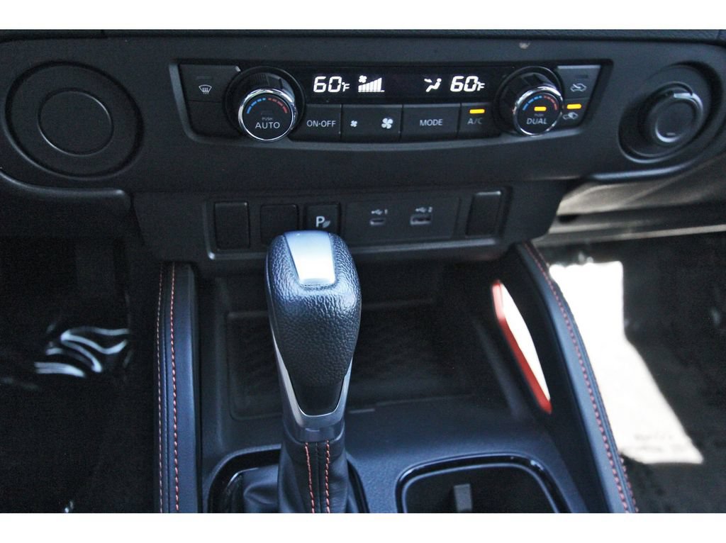 Used 2025 Nissan Frontier Pro-X RWD image 29