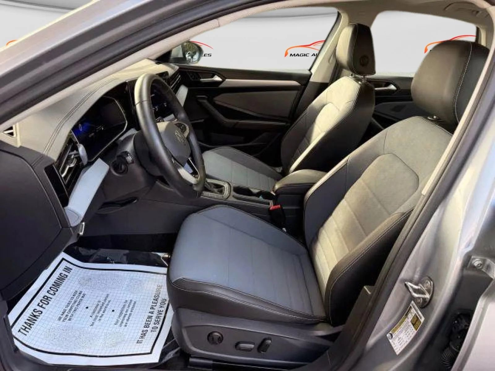 Used 2025 Volkswagen Jetta SE image 13