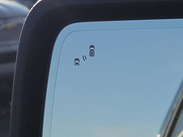 Used 2023 Ford F150 Lightning Platinum image 16