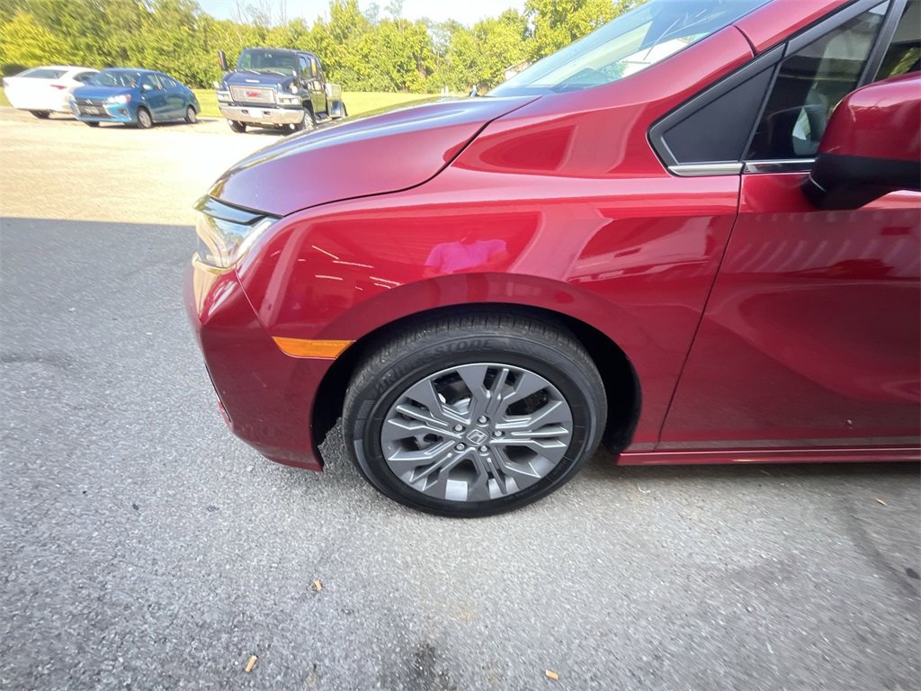Used 2025 Honda Odyssey Touring image 10