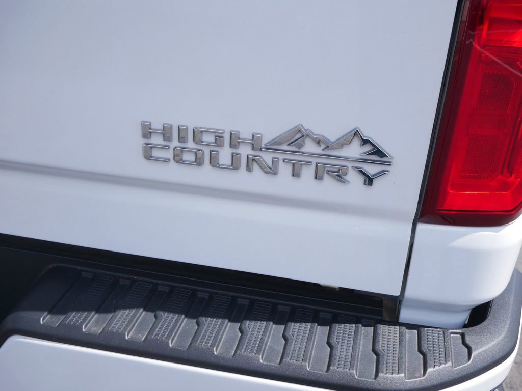 Used 2024 Chevrolet Silverado 3500 High Country w/ High Country Premium Package AWD/4WD image 10