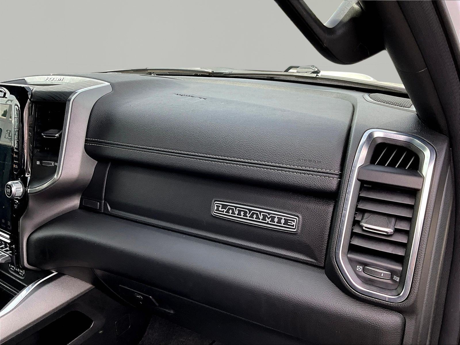 Used 2024 RAM 1500 Laramie AWD/4WD image 26
