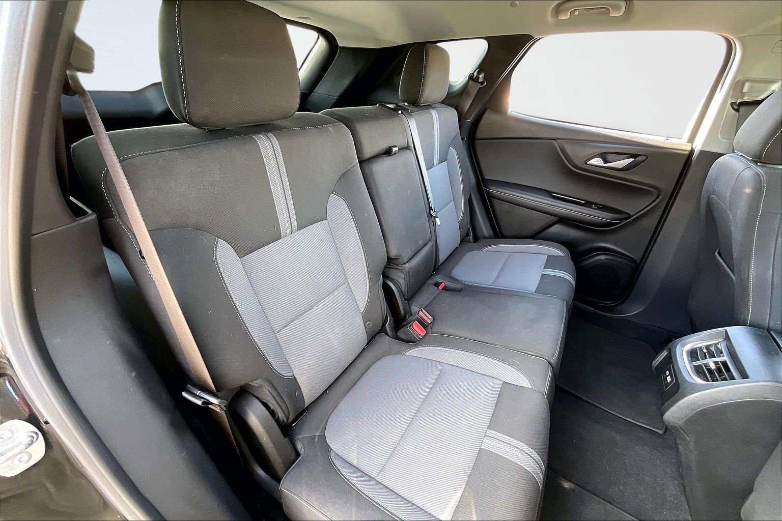 Used 2024 Chevrolet Blazer LT w/ Convenience Package image 27