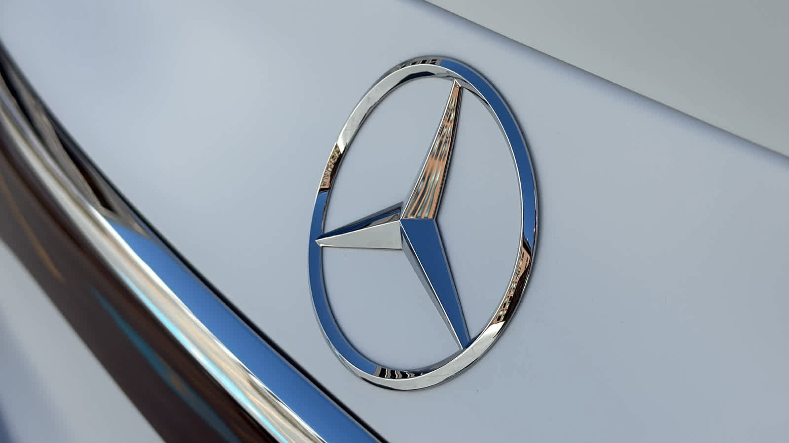 New 2026 Mercedes-Benz E 53 AMG e 4MATIC Sedan image 9