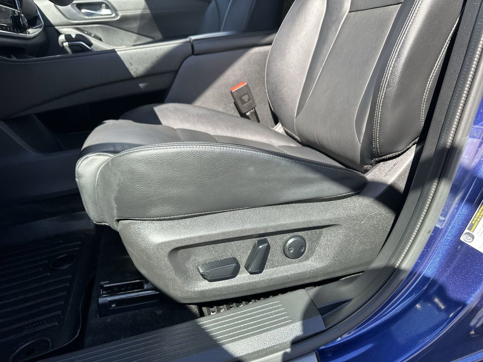 Certified 2023 Nissan Rogue SL w/ SL Premium Package AWD/4WD image 30