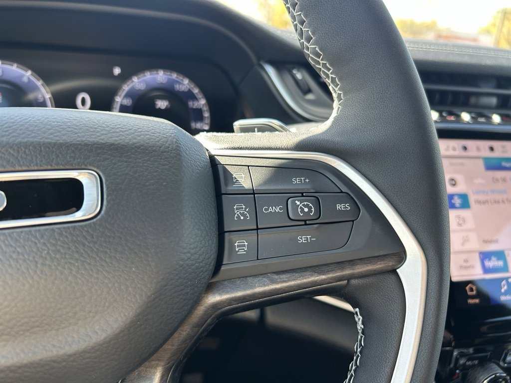 New 2025 Jeep Grand Cherokee Limited image 19