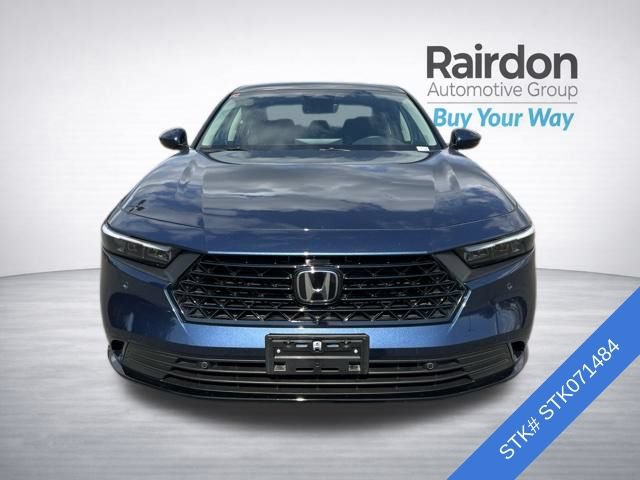 Used 2025 Honda Accord EX-L image 2