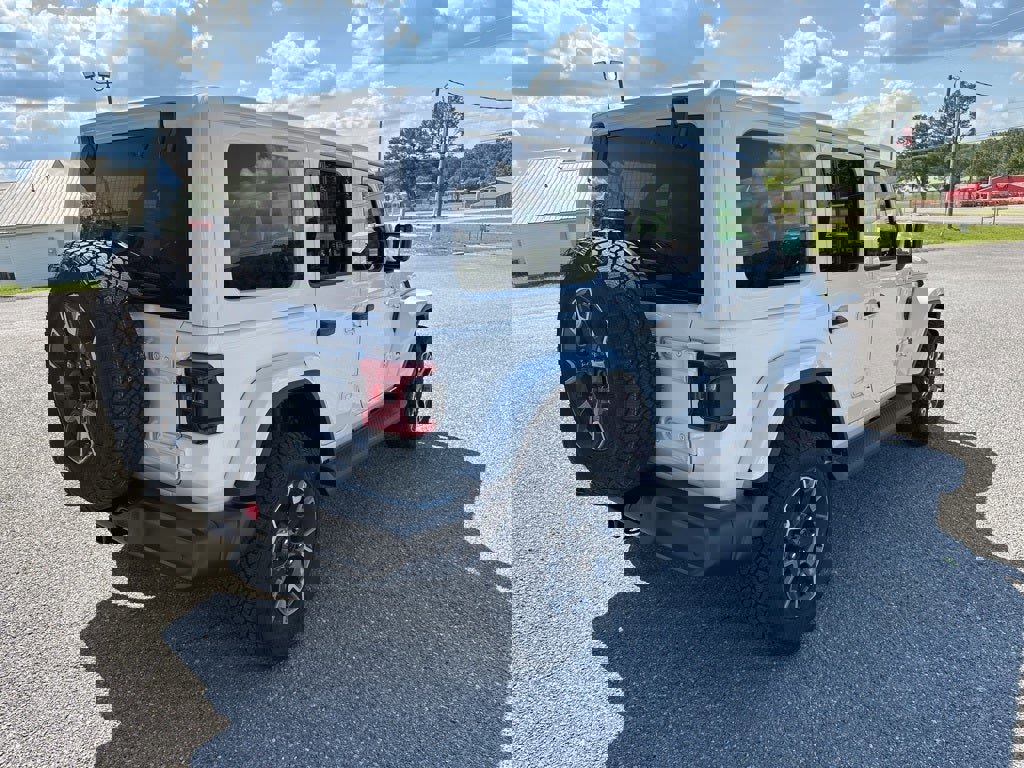 New 2025 Jeep Wrangler Sahara image 7