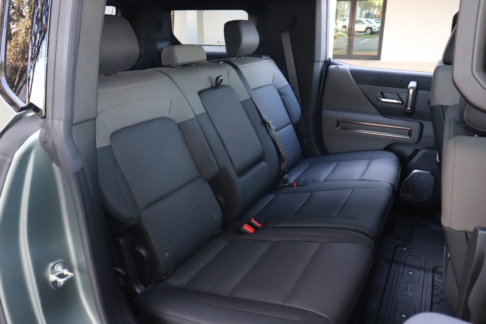 Used 2024 GMC Hummer EV 3X AWD/4WD image 34