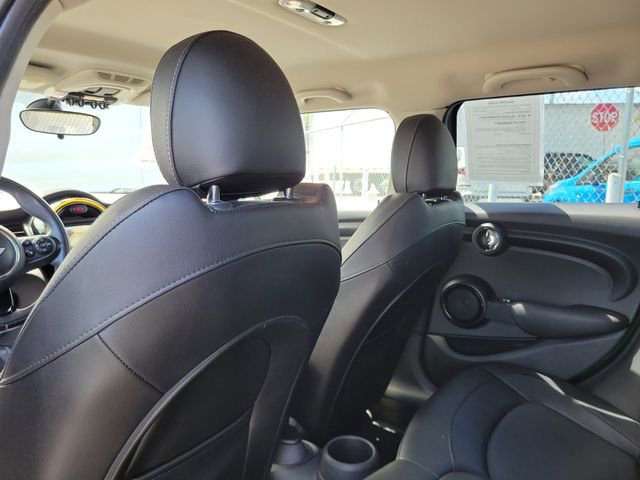 Used 2017 MINI Cooper 4-Door Hardtop FWD image 10