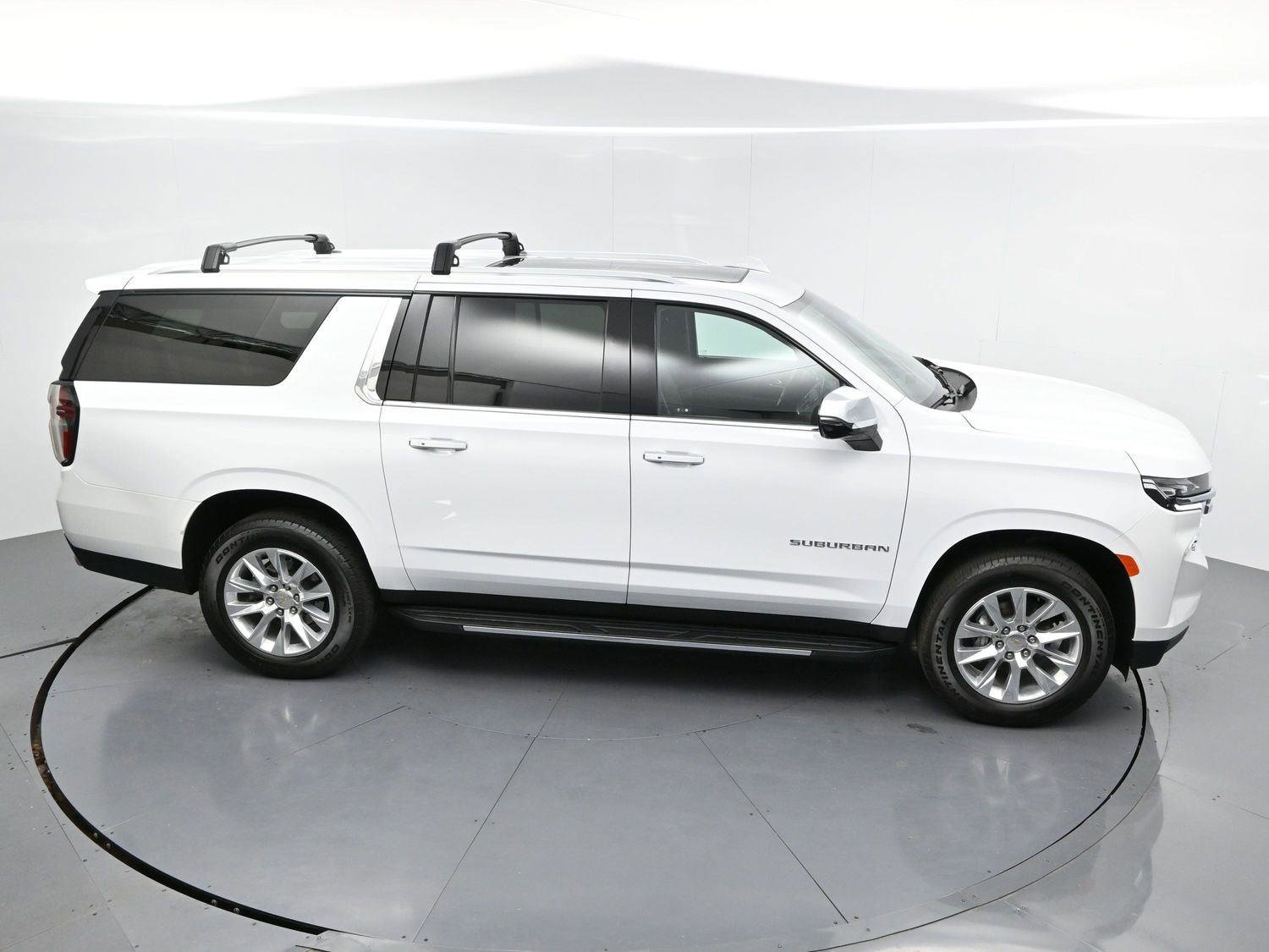 Used 2024 Chevrolet Suburban Premier w/ Premium Package AWD/4WD image 38