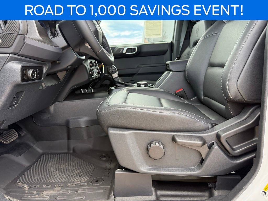 New 2025 Ford Bronco Badlands image 15