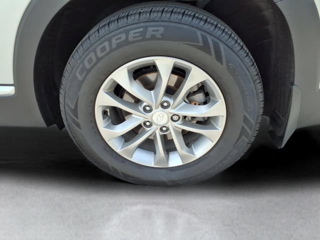 Used 2020 Hyundai Santa Fe SE AWD/4WD image 11