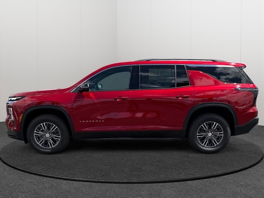 New 2026 Chevrolet Traverse LT FWD image 2