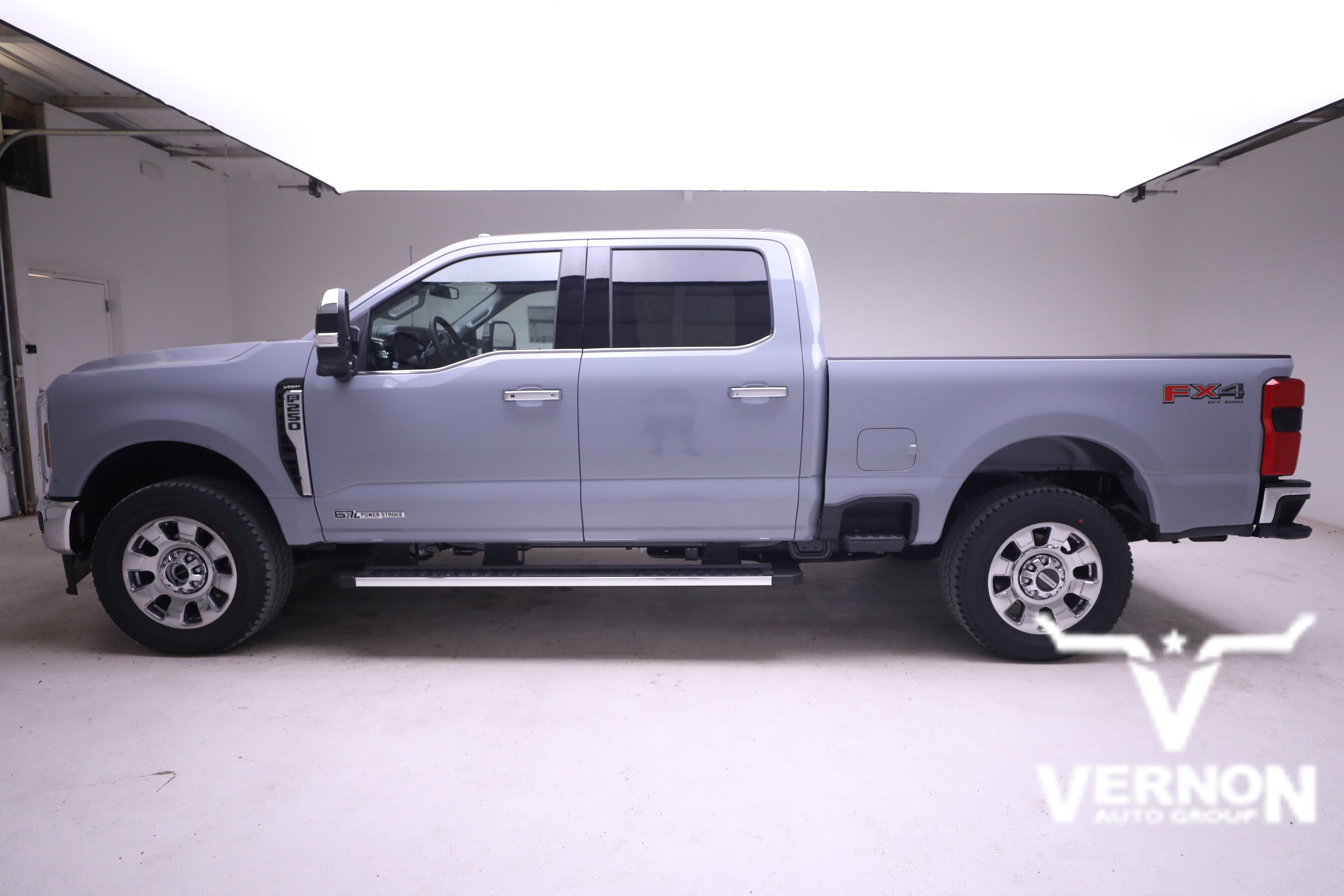 New 2026 Ford F250 Lariat w/ Chrome Package image 2