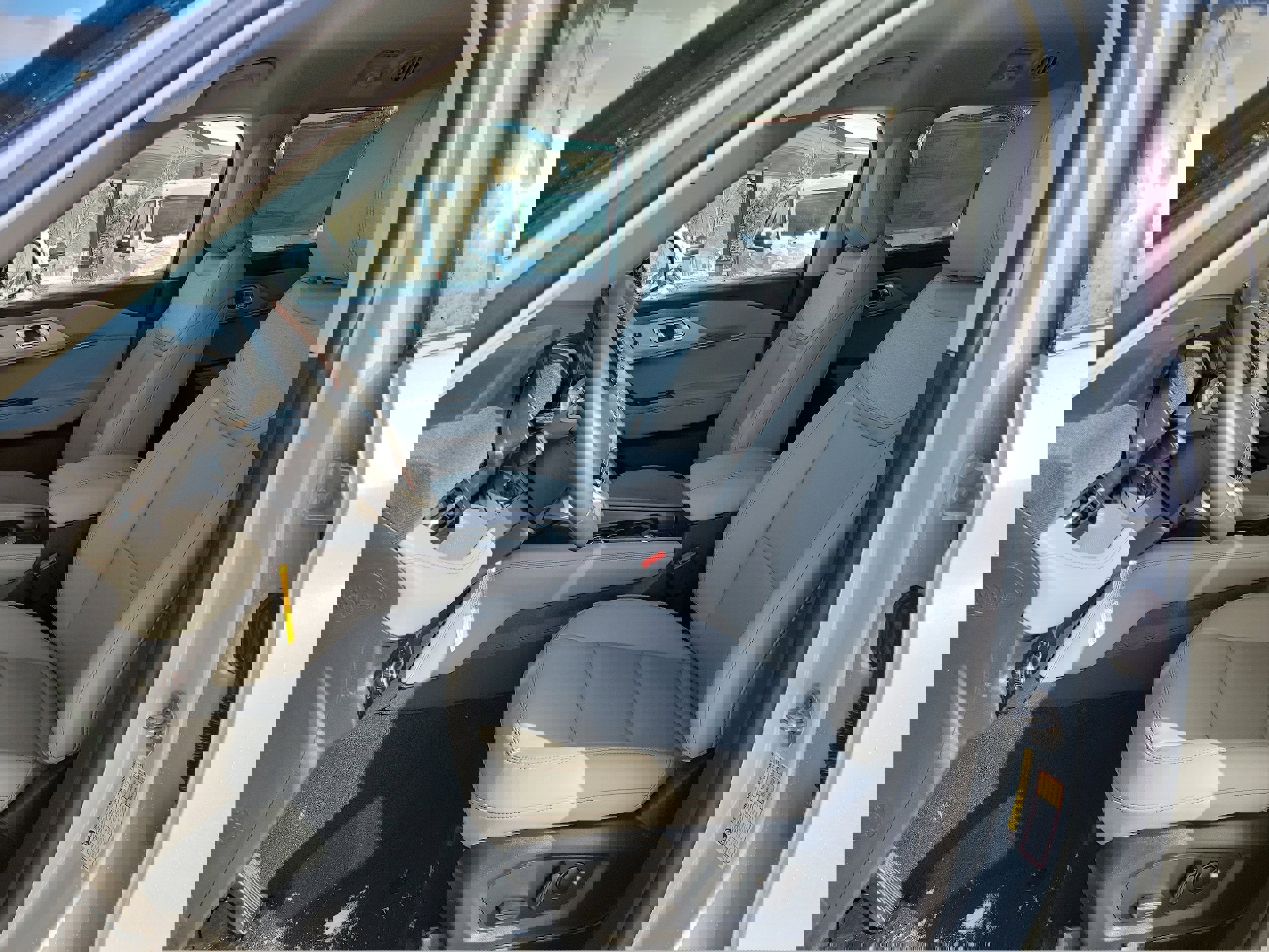 New 2026 Ford Explorer Active w/ Active Comfort Package image 8