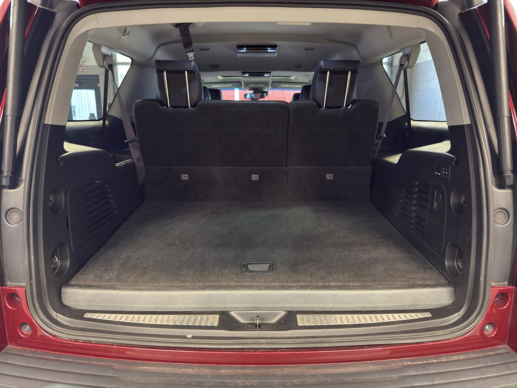 Used 2017 Chevrolet Suburban LT w/ LT Signature Package AWD/4WD image 33
