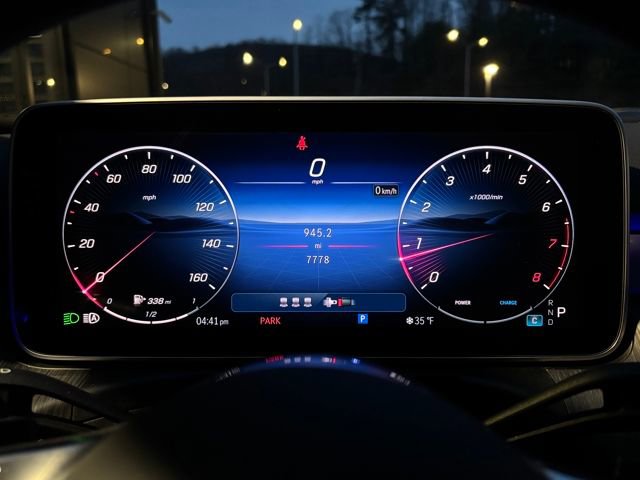 Used 2025 Mercedes-Benz C 300 4MATIC Sedan image 25