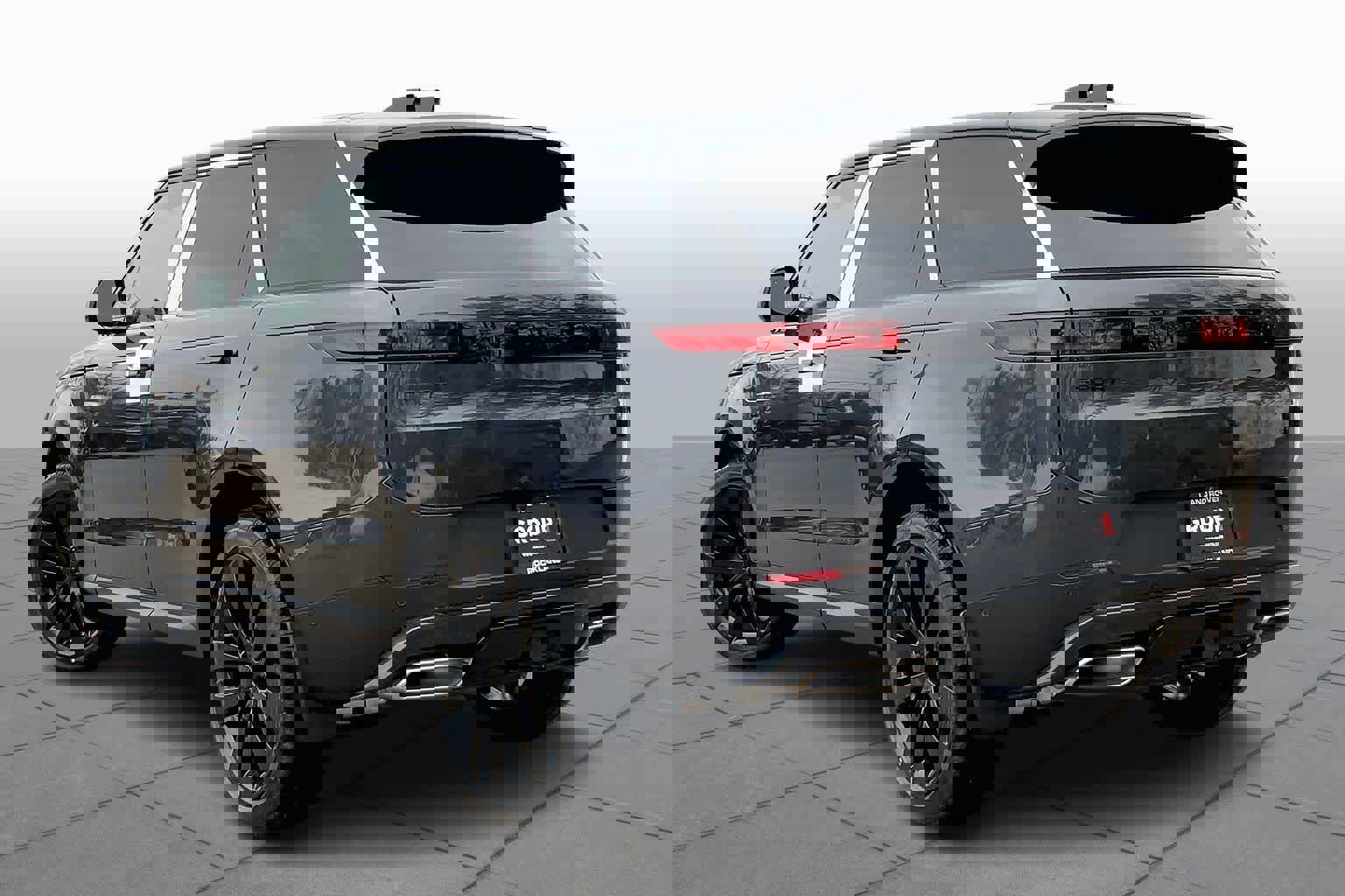 New 2026 Land Rover Range Rover Sport SE image 3