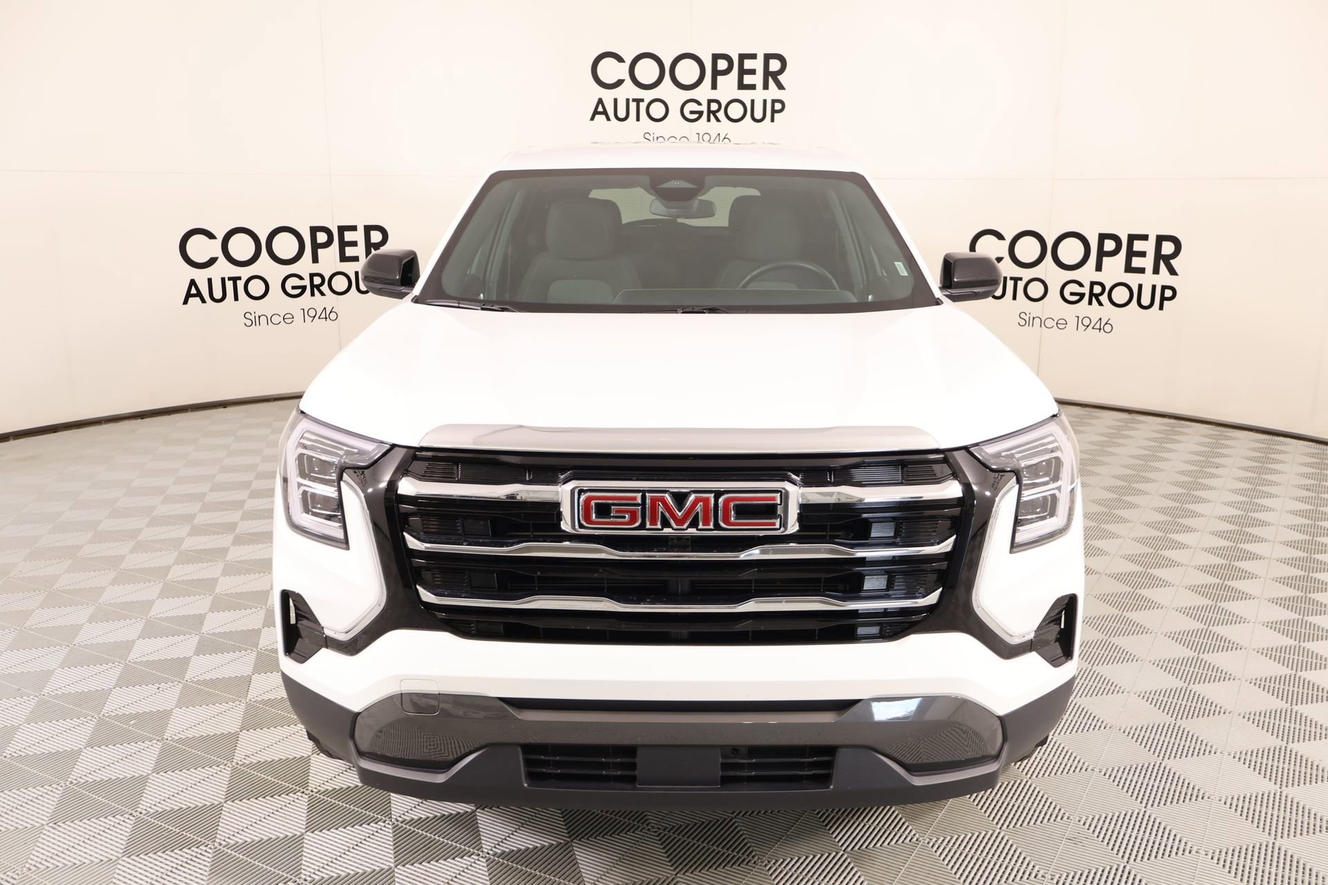 Used 2026 GMC Terrain Elevation FWD image 9
