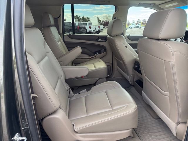 Used 2019 Chevrolet Suburban LT w/ Luxury Package AWD/4WD image 18