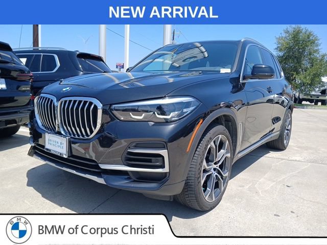 Used 2022 BMW X5 xDrive40i w/ Premium Package AWD/4WD image 3