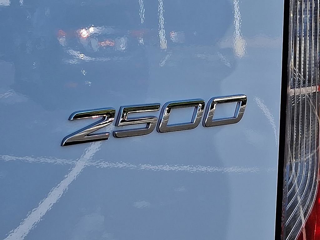 Used 2025 Mercedes-Benz Sprinter 2500 image 31