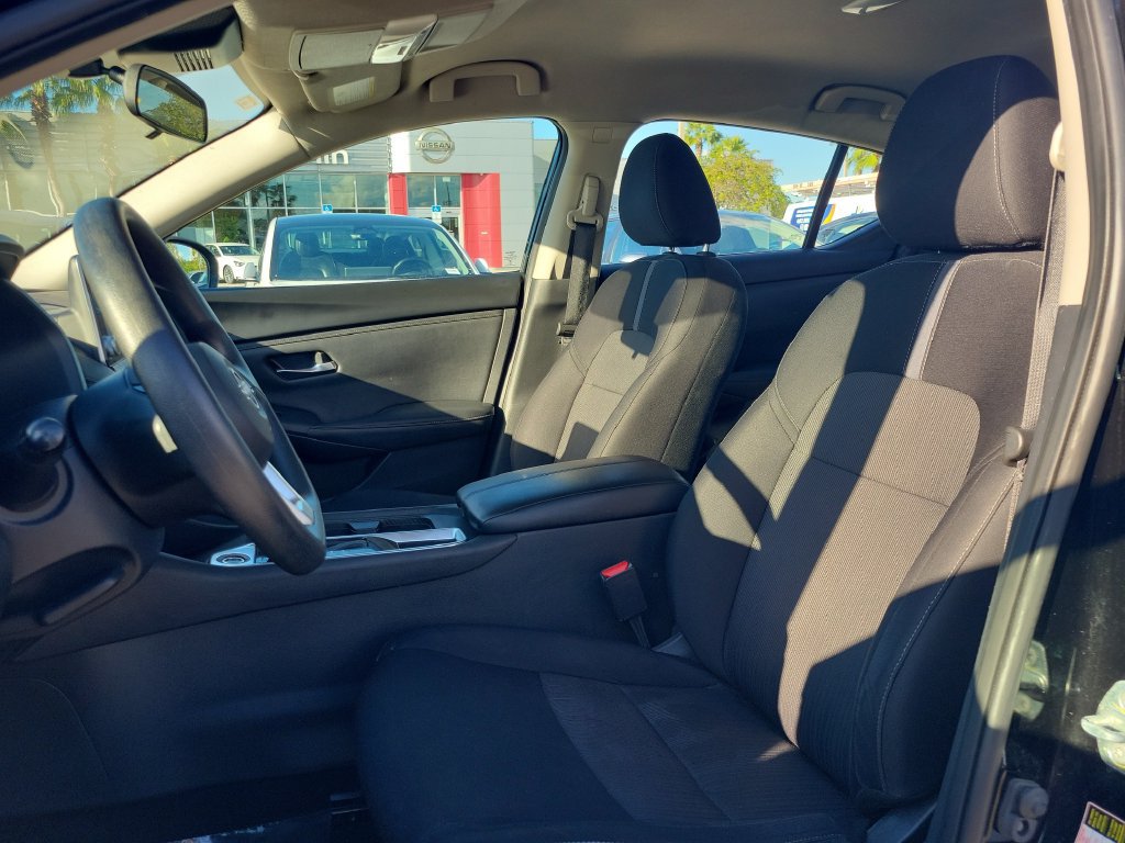 Used 2024 Nissan Sentra SV FWD image 15